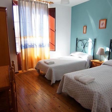 Pension Sandoval León Exterior foto