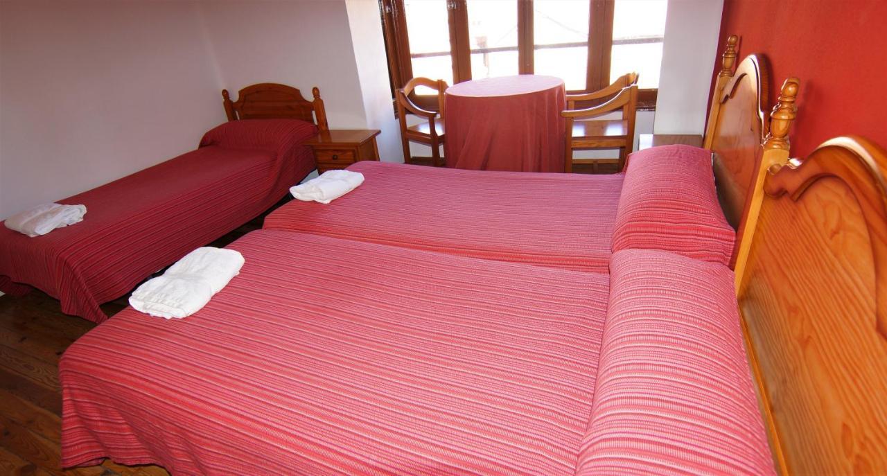 Pension Sandoval León Exterior foto