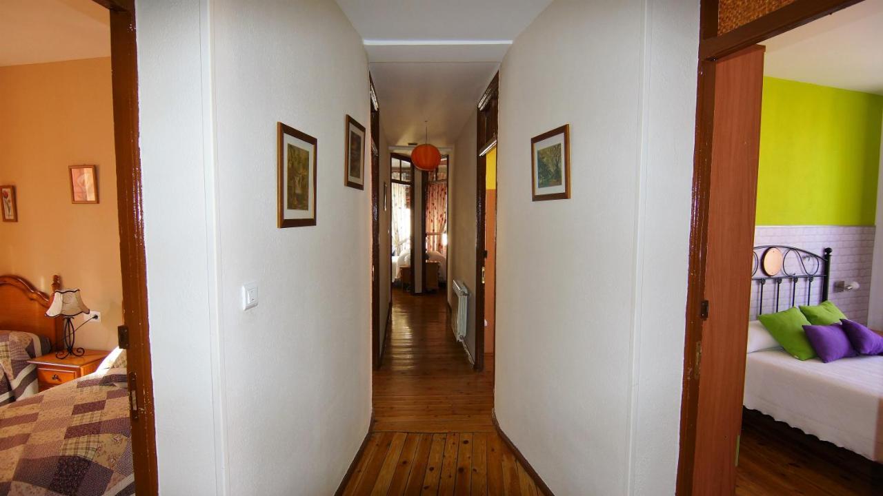 Pension Sandoval León Exterior foto
