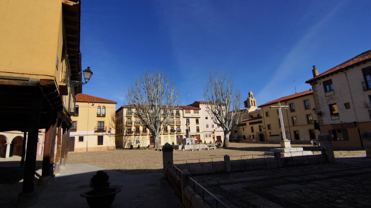 Pension Sandoval León Exterior foto