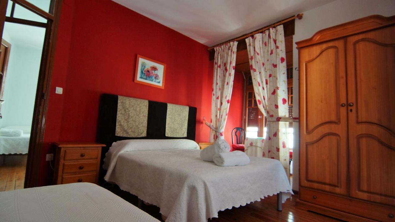 Pension Sandoval León Exterior foto